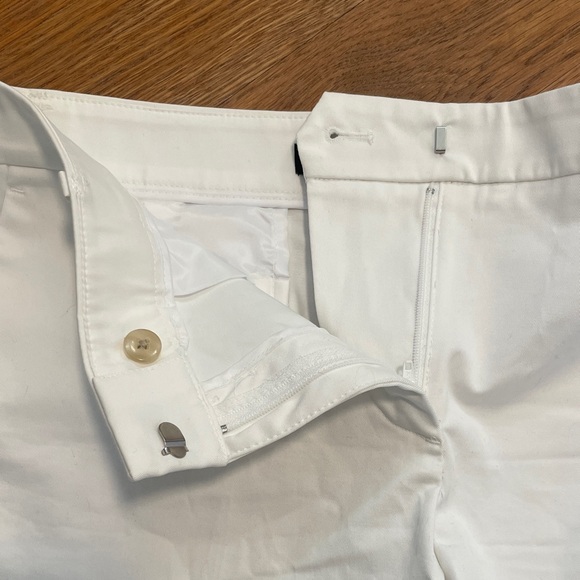 Ann Taylor Classic White Women's Shorts - Picture 2 of 7